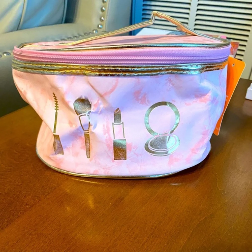 Marbled pink & shiny metallic make up bag, oval shape. NWT